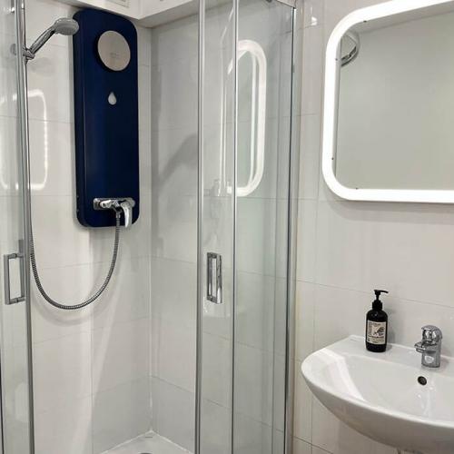 4-Bettzimmer mit Privatbad